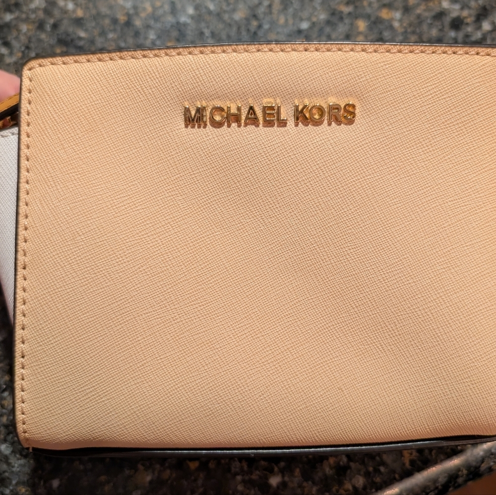 Michael Kors Tan and White Selma mini Crossbody Bag